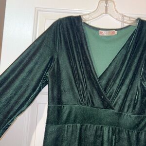 Elegant Green Velvet Dress